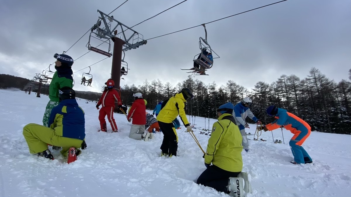 雪上ワークショップ、湯の丸スキー場、上下の動作、前後の重心移動エクササイズ