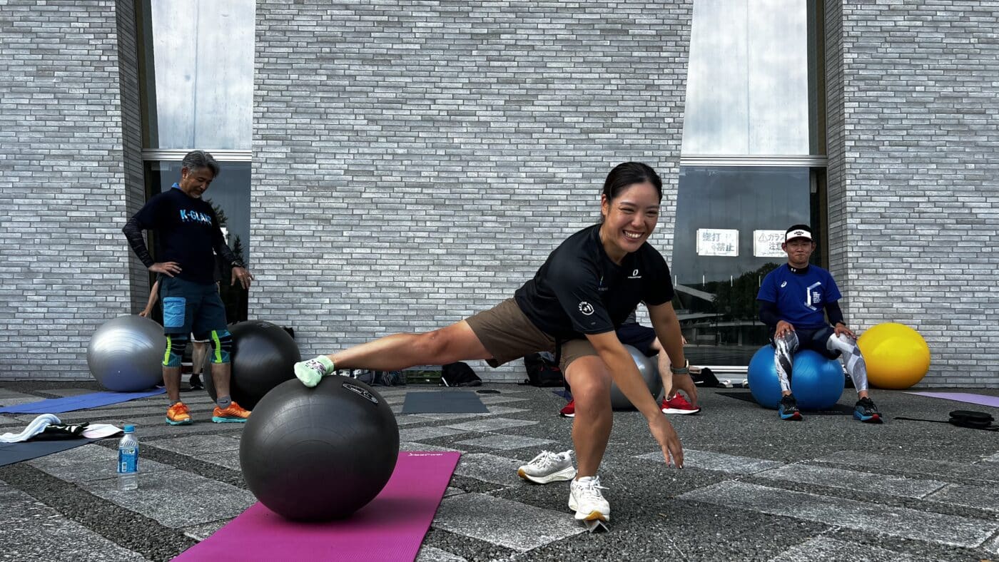 【満員御礼・募集終了】スキーオフトレワークショップ279 滑りの質を最大化!スキーヤーのためのマルチアングルトレーニング @駒沢公園 1 スキーオフトレ、マルチアングルトレーニング、バランスボール