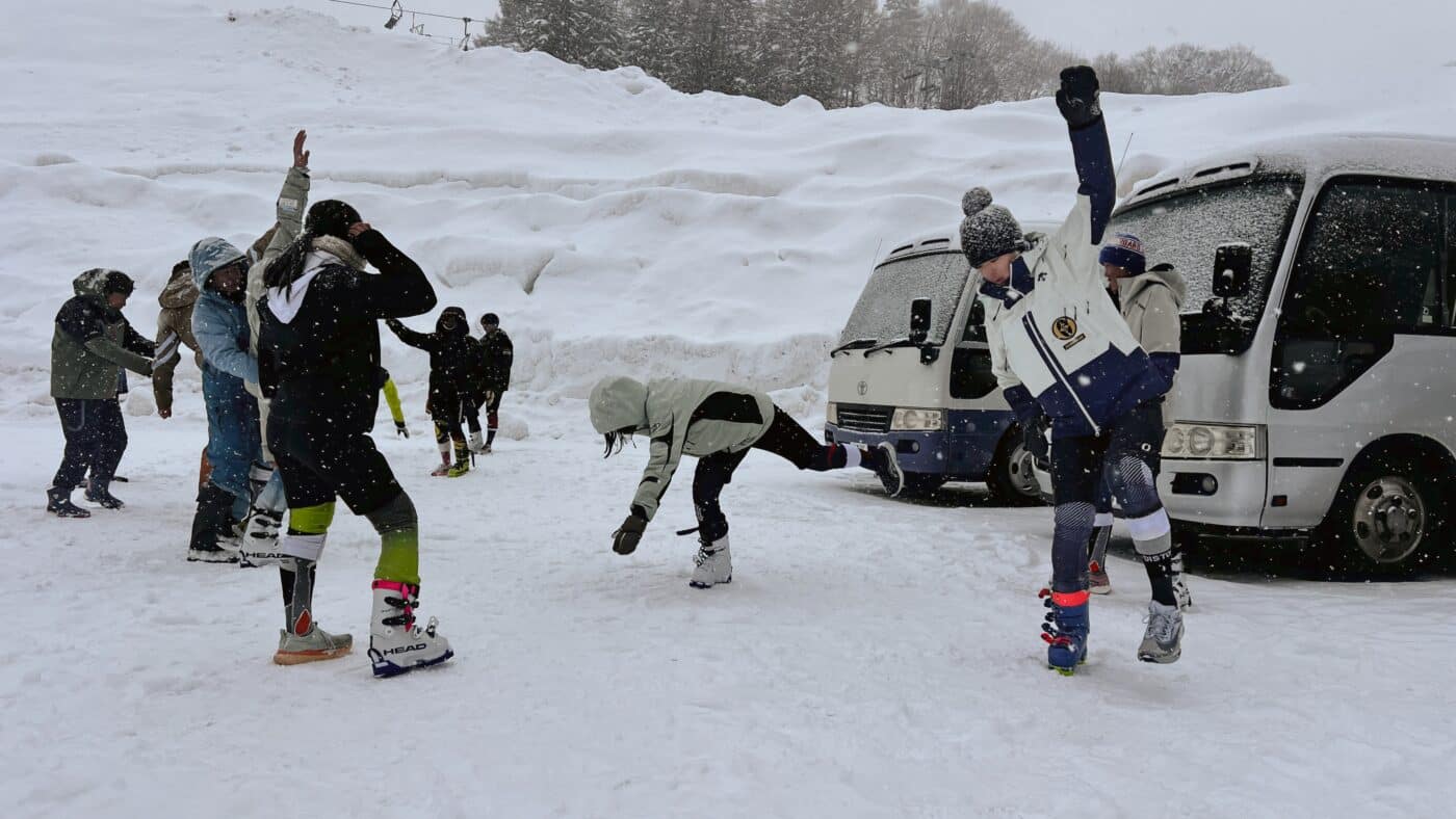 岐阜県スキー連盟、優秀指導者養成事業、アルペンスキー、ウォームアップ