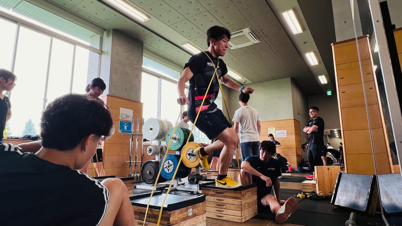 日本体育大学スキー・スノーボード部、チームトレーニングサポート、股関節のモビリティ、プライオメトリックス