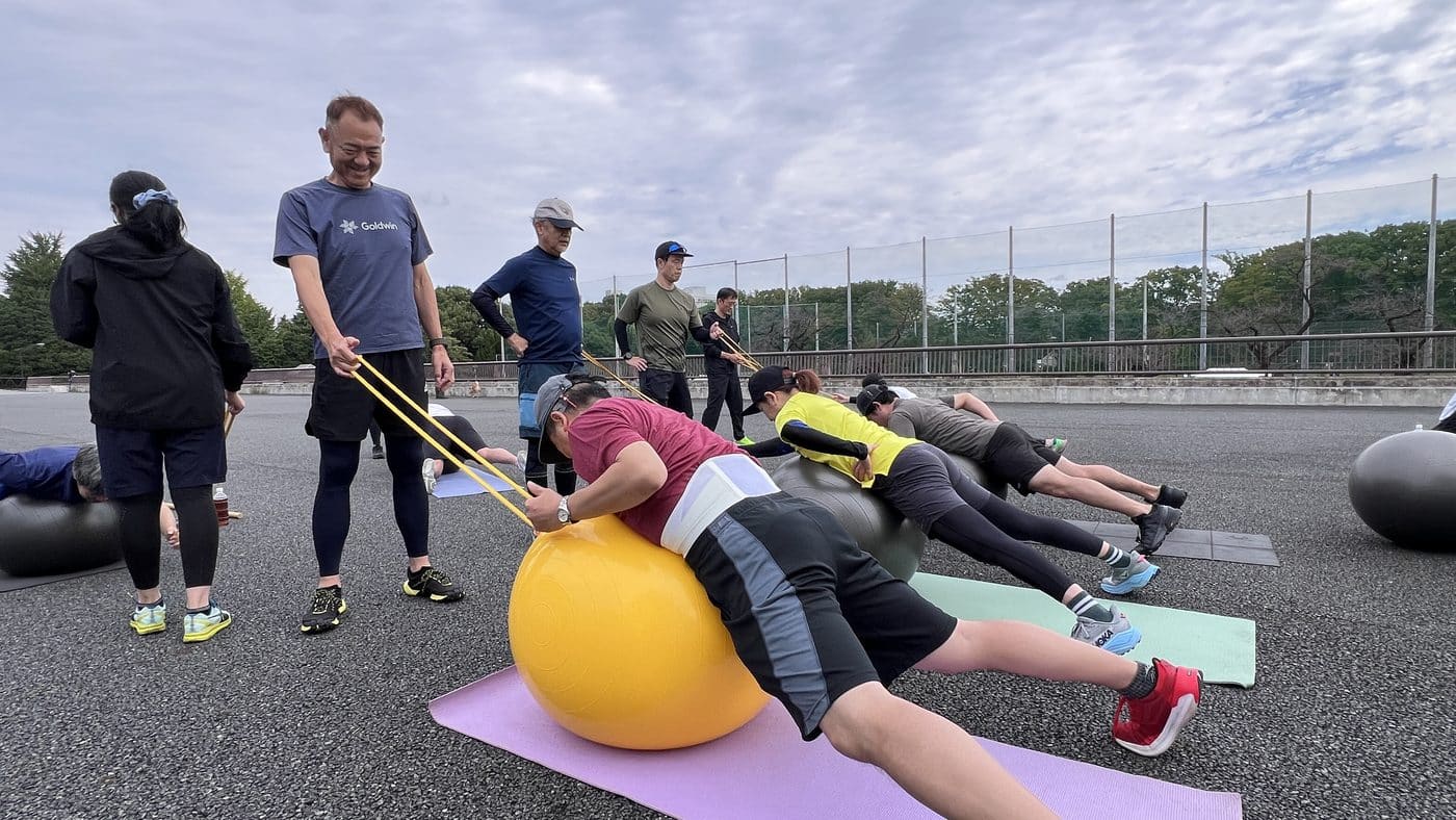 【活動レポ】スキーオフトレワークショップ 308 ブレない滑走姿勢をつくる機能的バランスボールエクササイズ@駒沢公園 4 スキーオフトレワークショップ、バランスボール、ブレない滑走姿勢